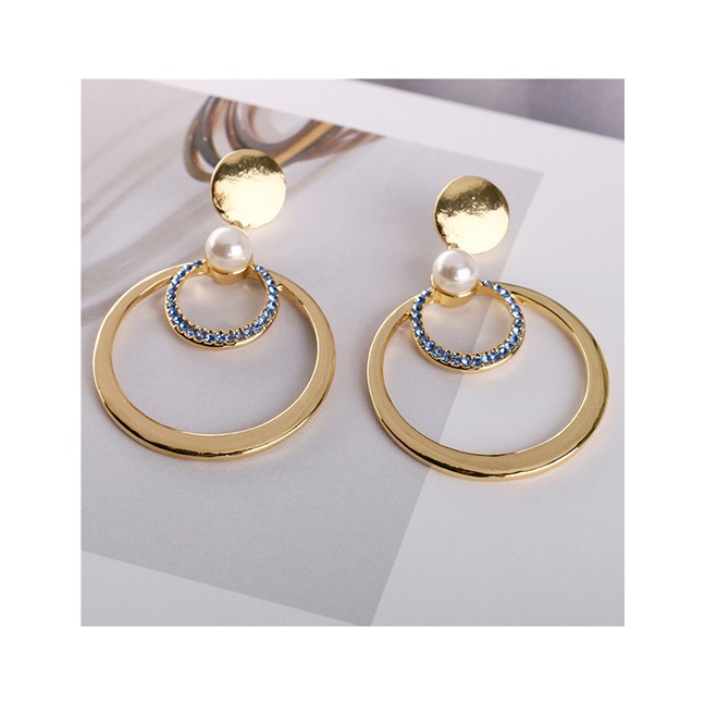 LRC Anting Tusuk Fashion Golden Studded Pearl Geometric Stud Earrings D75017