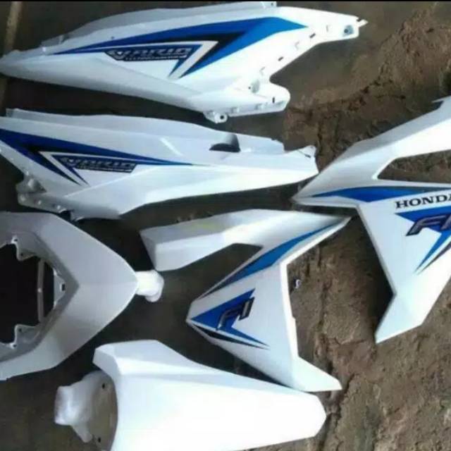 Cover body halus vario 125 150 led putih 2015 2017