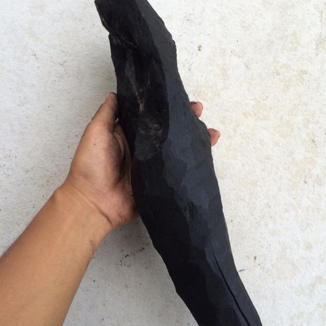 Bongkahan Kayu Gahru Hitam Asli Kalimantan 05