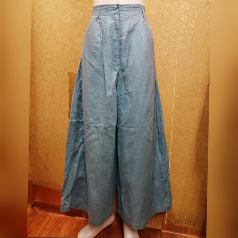 Preloved kulot Beams Heart