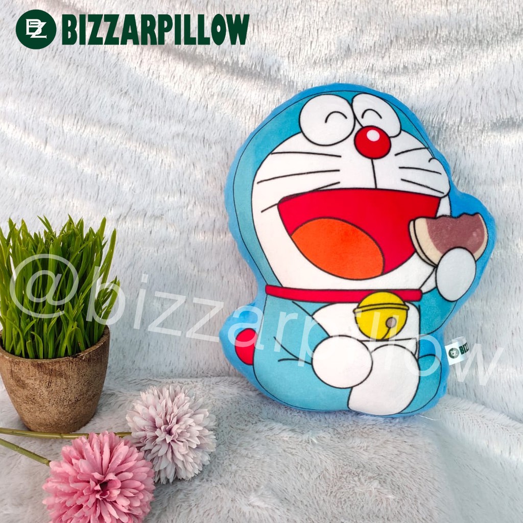 Bizzarpillow Bantal Karakter Kartun Boy size S BZ095