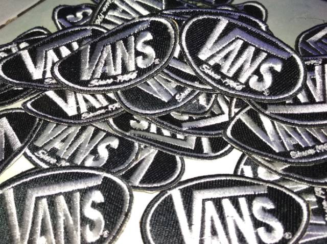 emblem path bordir vans