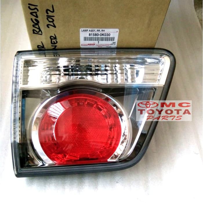 Lampu Mundur Reflektor Bagasi Belakang Kanan New Fortuner 81580-0K030