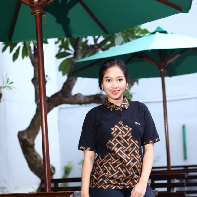 Loyal Kaos Polo Batik Hitam Modern Wanita M L XL XXL