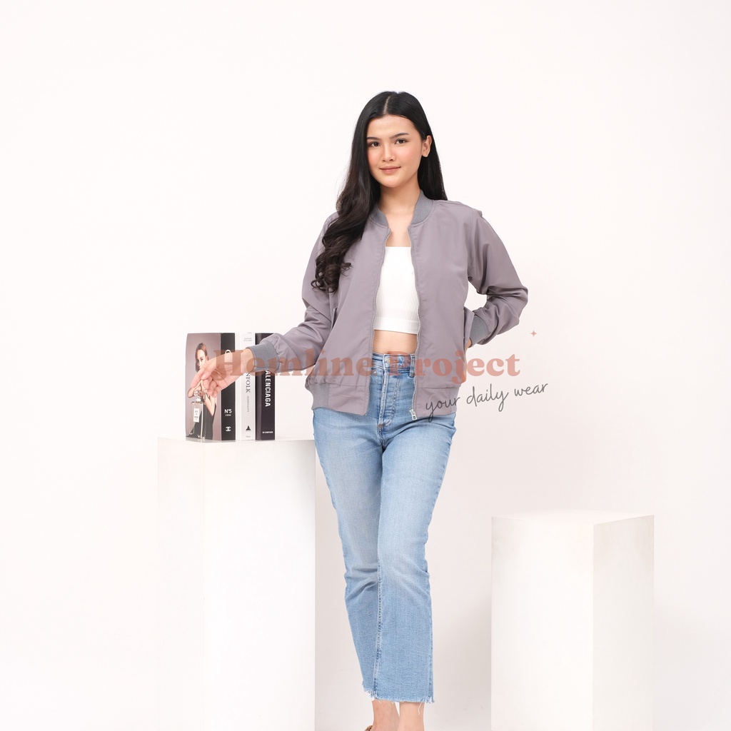 Gania Bomber Jaket Grey - Jaket Parasut Wanita