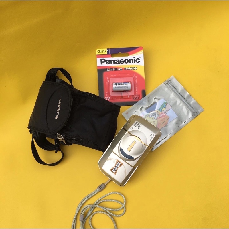 kamera analog 35mm NIKON LITE TOUCH ZOOM 130ed + battery + Fujifilm c200