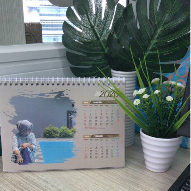 

GROSIR KALENDER MEJA MINIMAL 10