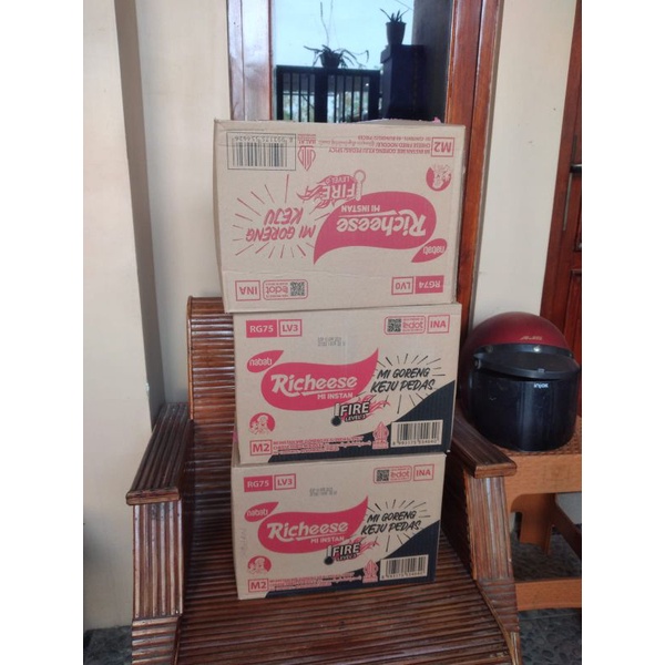 

mie richeese 1 karton (isi 40pcs)