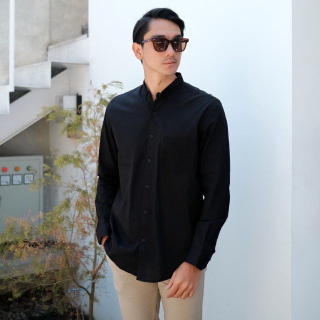 SANVANINA KEMEJA POLOS Pria Hitam SIMPLE BLACK BASIC E-1077