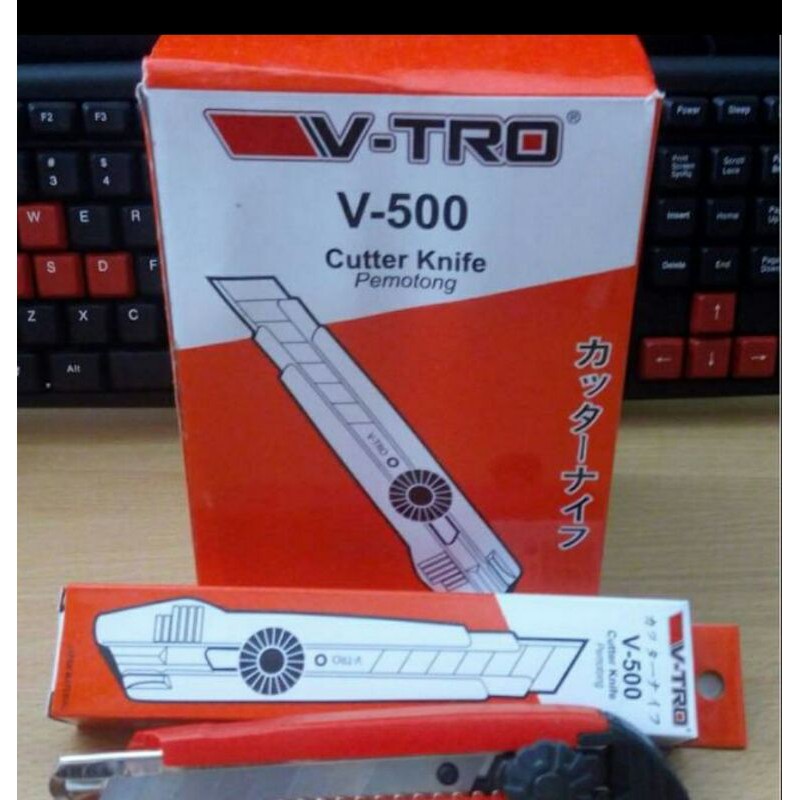 

Pisau Cutter V-TRO TIPE V-500 per pieces