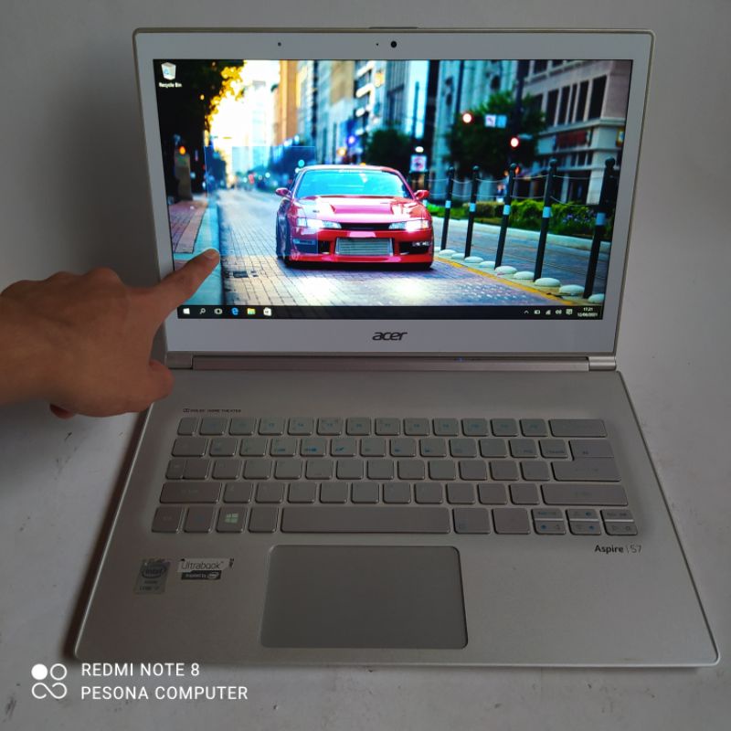 Laptop Ultrabook Touchscreen Acer Aspire S7 - Core i5 - Ram 4gb ssd 128gb - Slim Murah