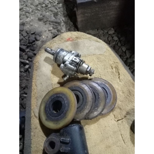 gigi pompa oli samping fiz r