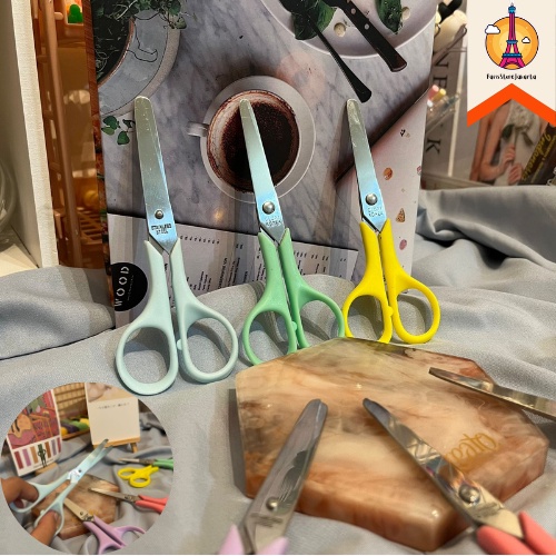 

Gunting Etona Lilac Fuschia Motif Warna Warni Pastel Scissors Etona Lilac Fuschia Pastel Colorful Pattern Fancy Best Gift Present For Birthday Event Souvenir Alat Tulis Kantor Sekolah Ready Grosir Kado Ulang Tahun READY COD