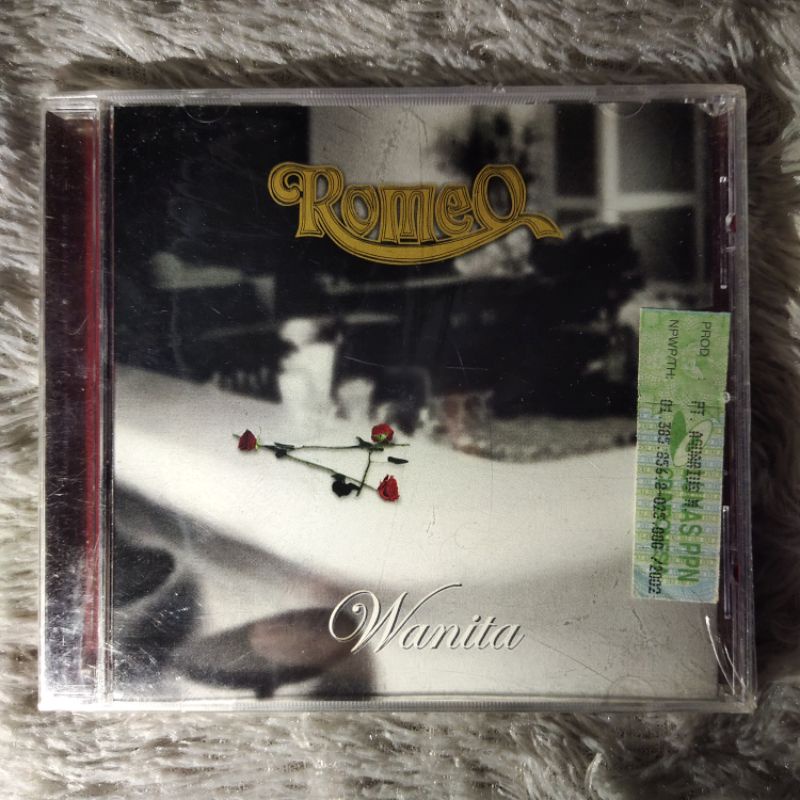 CD Romeo - Wanita