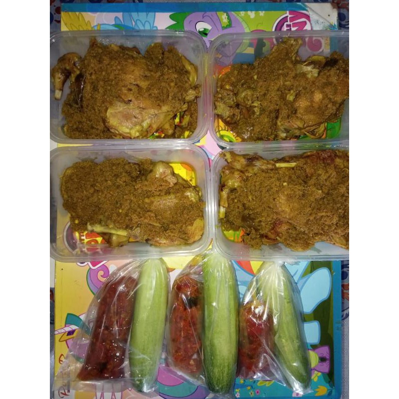 

Bebek dan Ayam Kampung Ungkep "Mamah Fira