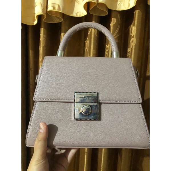 TAS WANITA CHARLES & KEITH
