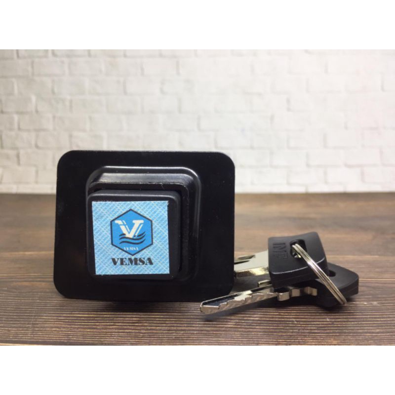 rumah kunci jok vespa spartan newpx arcobaleno