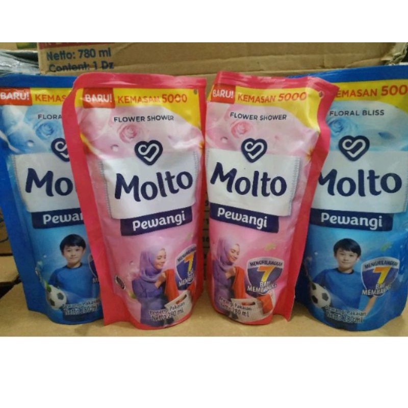Molto pewangi 250 ml