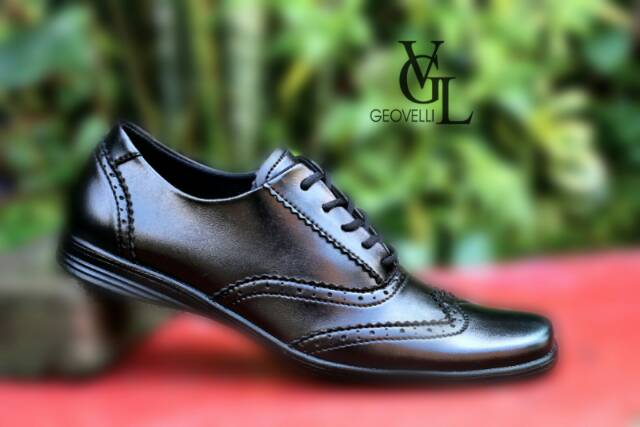 Fashion Men's Leather Geovelli Shoes Hitam