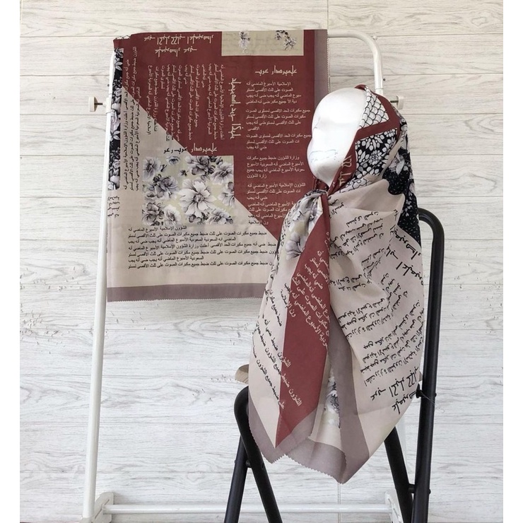 101 -150 KERUDUNG VOAL MOTIF SEGIEMPAT-111