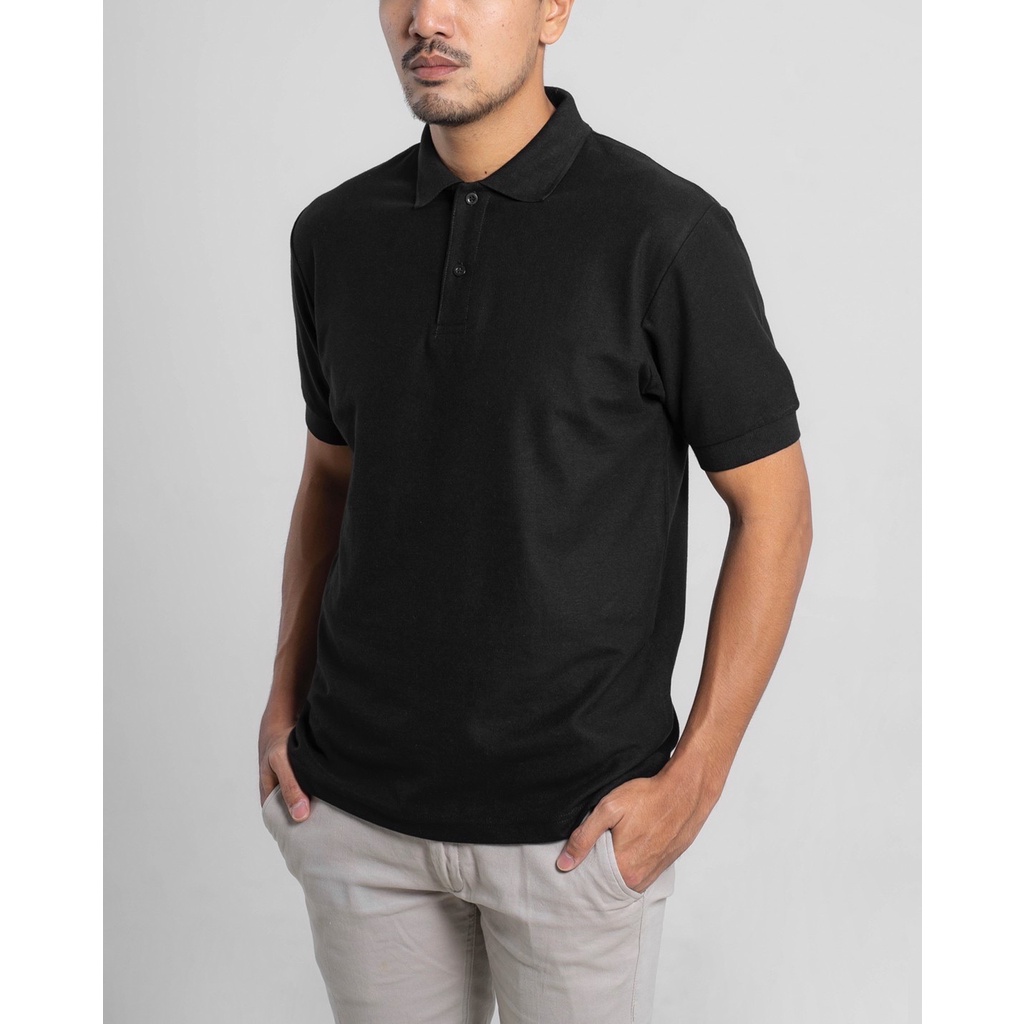 AKITA POLO SHIRT - Kaos Polo Pria in BLACK (Hitam)