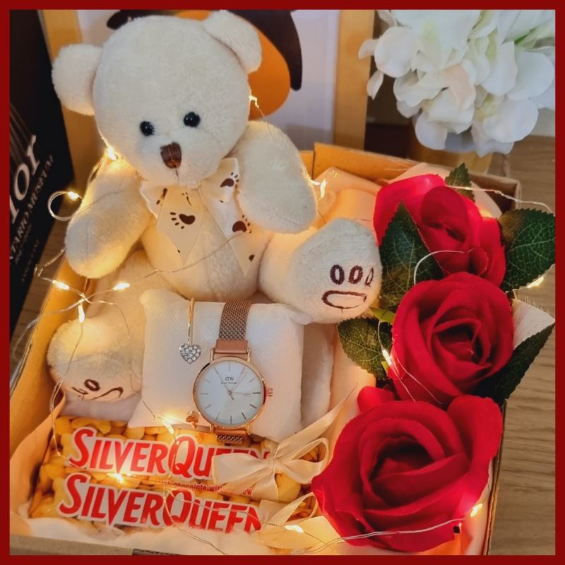 

KADO VALENTINE / HADIAH VALENTINE / BUNGA MAWAR COKLAT