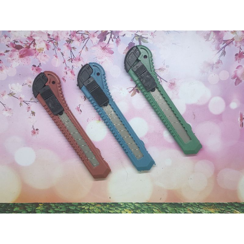 

Pisau Dapur Pisau Cutter 1 lusin 12pcs.