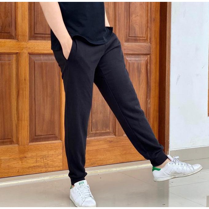 Ready Stock Original Uniqlo Sweatpants / Jogger/ Training Pants - Xs, Grey