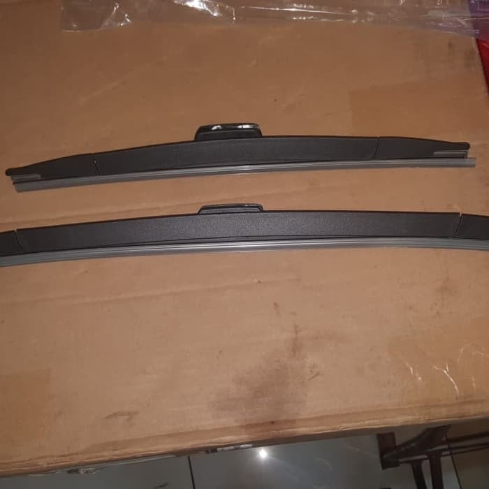 Wiper Blade Nissan serena C24 C26 pisang