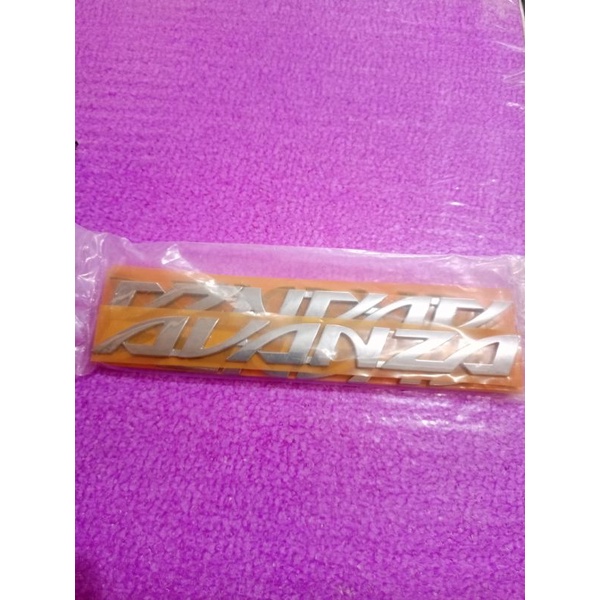 emblem tulisan avanza