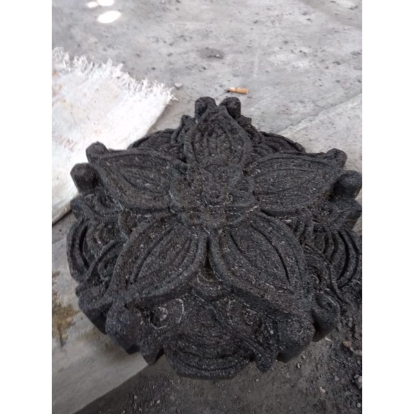 relief dinding kecil