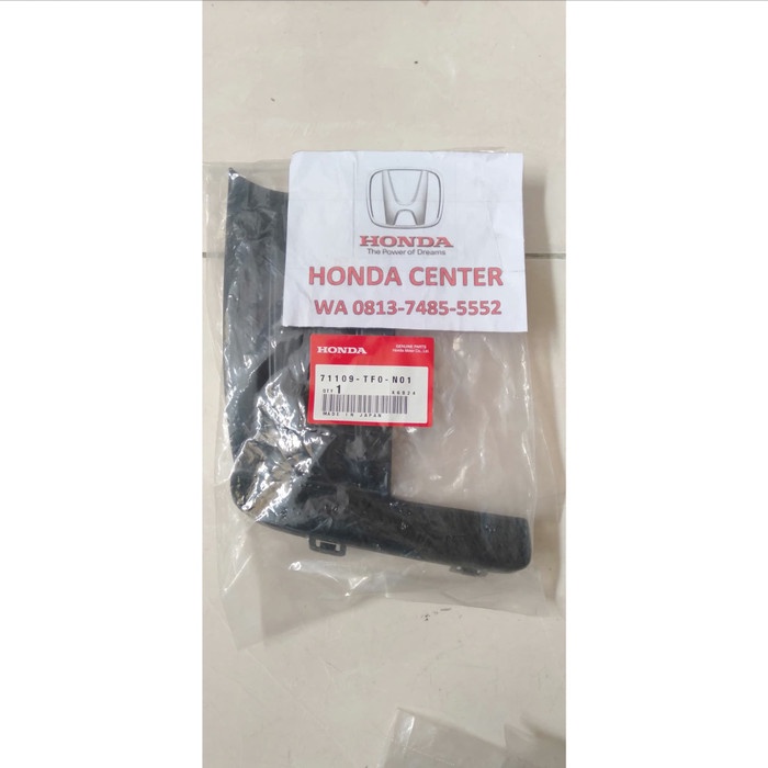 Cover Garnis Bumper Depan Kiri Jazz Rs 2012 2013 {Property Honda Center Jakarta}