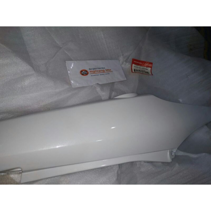 64410 ktl 690 fmx original AHM Astra Honda motor bok cover body belakang samping kanan supra fit s x