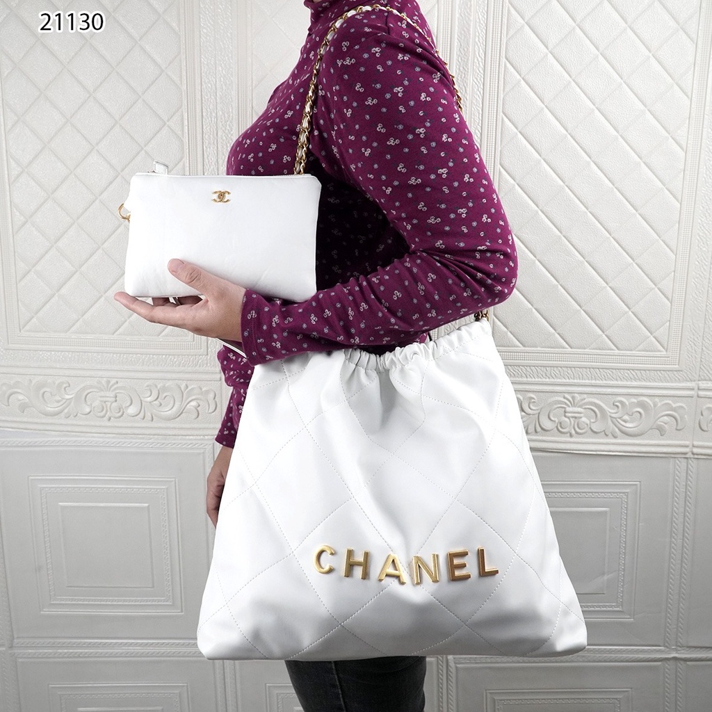 Ch 22 Small Hobo Handbag 21130