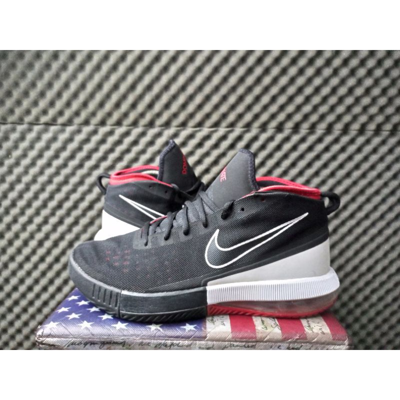 Sepatu second NIKE AIR MAX DOMINATE EP