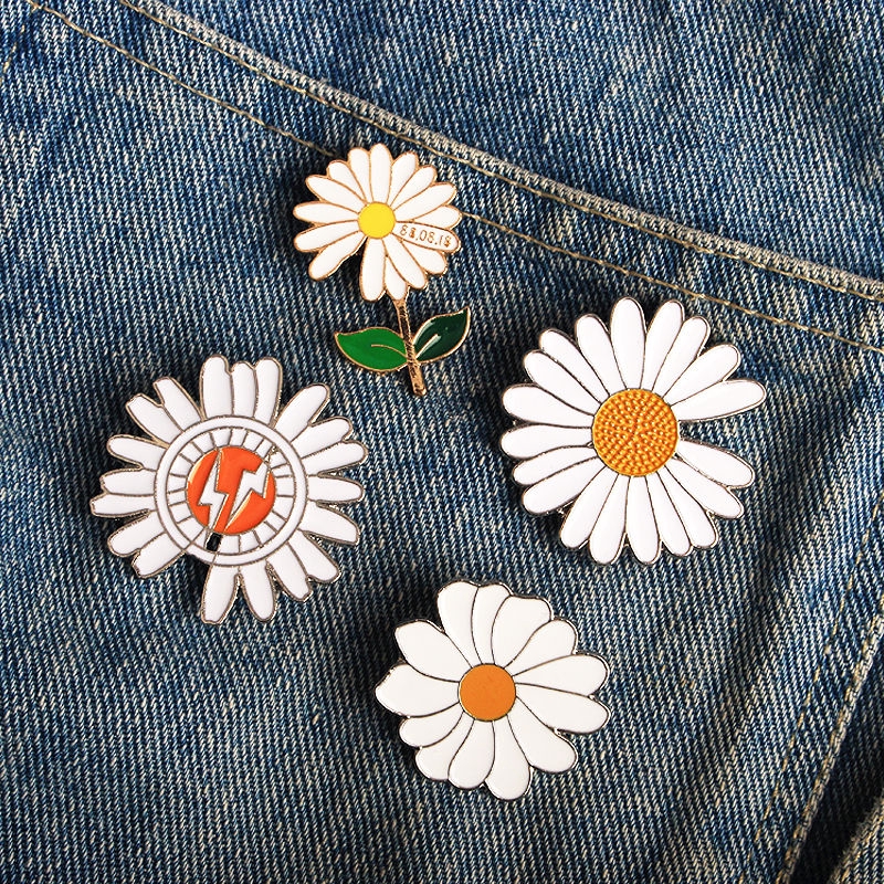 Daisy Brooch Korean Version Cute Metal Badge