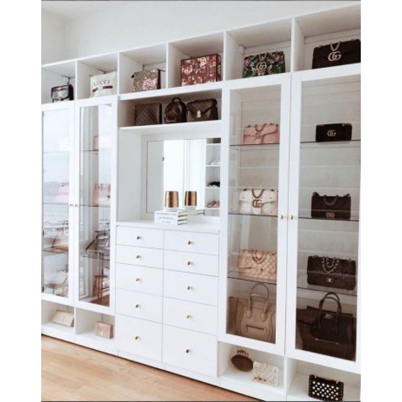 showcase/lemari hias atau walk in closet