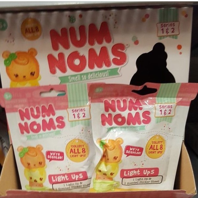 READY Num Noms light up blind bag