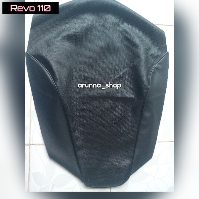 REVO 100 cc SARUNG JOK MOTOR KULIT JOK MOTOR HONDA REVO 100