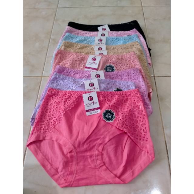 Celana renda premium celana dalam chelyne