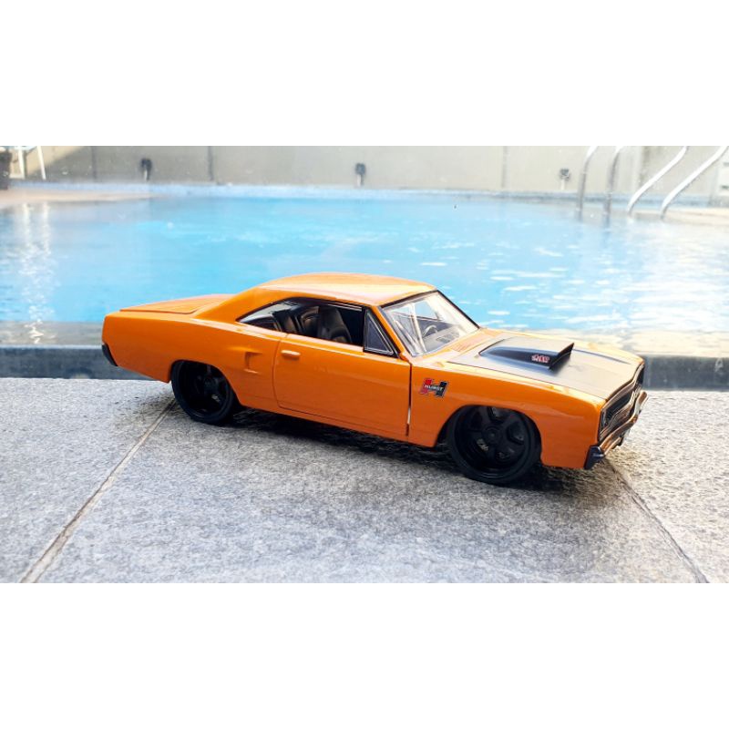 Jada 1970 Plymouth Road Runner Orange Miniatur Diecast Mobil 1:24