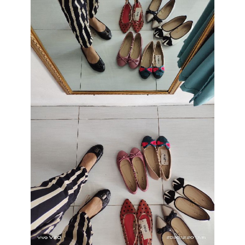 sepatu the little things she needs