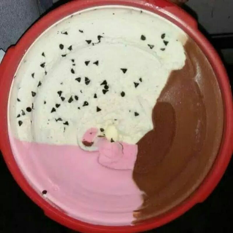 

ICE CREAM DIAMOND 8LTR/ES KRIM DIAMOND 8LTR/ NEOPOLITAN