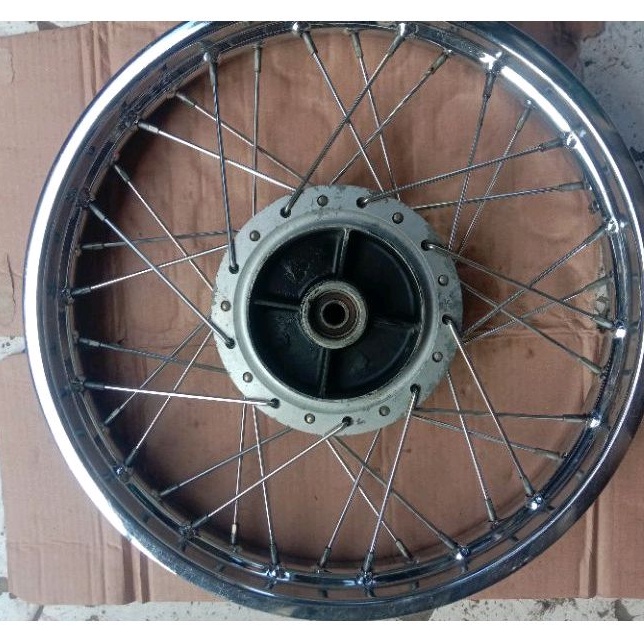 VELEG FELEG BELAKANG ABSOLUT REVO REVO LAMA KARISMA