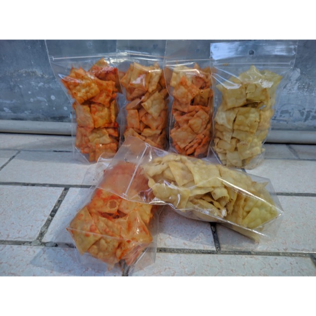 

keripik pangsit balado