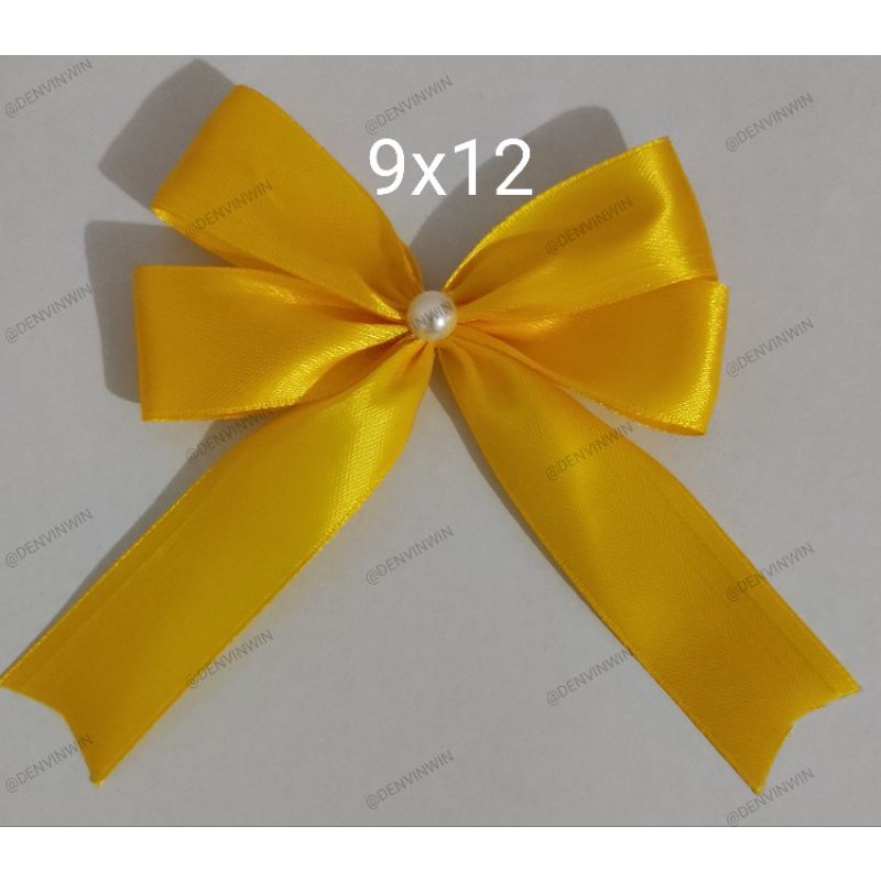 

Pita Hias Satin Kuning