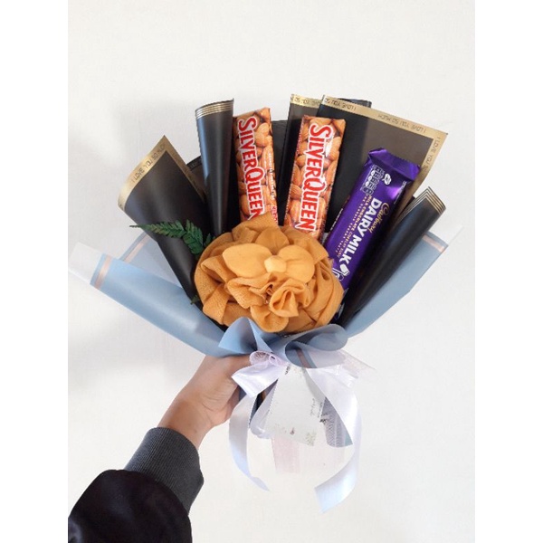 

Buket Coklat dan Hijab