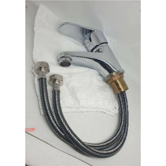 kran wastafel panas dingin. kran panas dingin .kran air