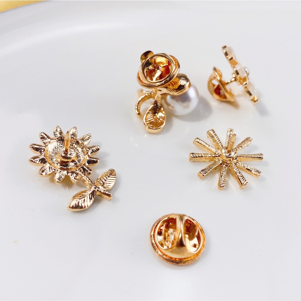 Baru Berlian Imitasi Opal Ikatan Simpul High-end Kecil Bros Lucu Berlian Imitasi Halus Bunga Matahari Lebah Mutiara Kecil Bros Pin (7 gaya dapat dipilih)-4