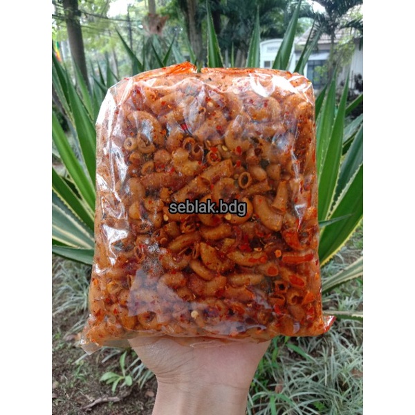 

Makroni Pedas Daun Jeruk Makroni Bantat isi 500gram